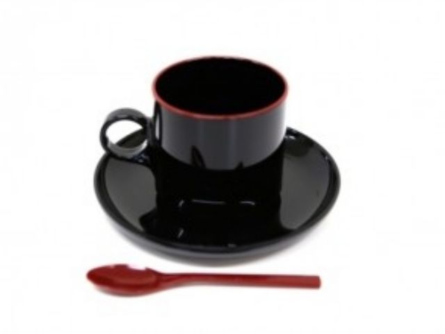 コーヒーカップなど少し大きめの4種類から選べるBコース