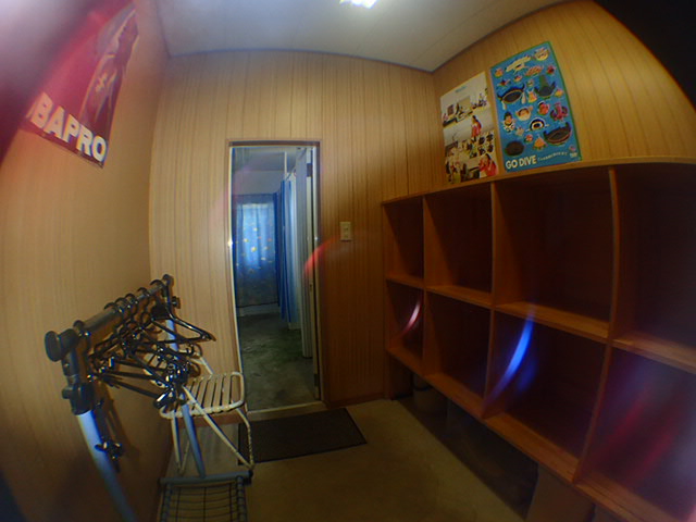 男女別更衣室&シャワールーム