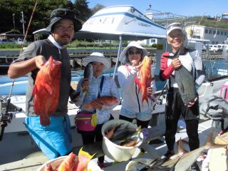 八丈島 伊豆大島 伊豆諸島 小笠原諸島 海釣り 釣り船 日帰り旅行 遊び アクティビティ体験一覧 トラベルコ