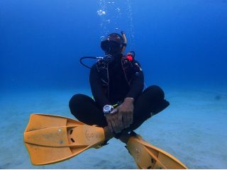 ダイビングの基本!オープンウォーター講習で初めて習うもの!中性浮力!浮きもしない、沈みもしない、不思議な無重力感、ゆっくり練習して出来る様になろう!