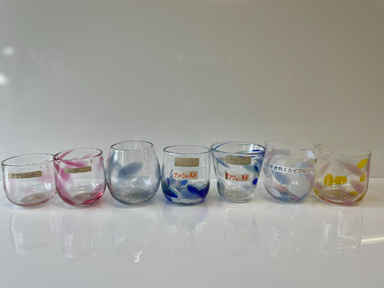 オプションで2色カラー模様や水風船模様、底模様を入れることも可能です。※要追加代金