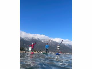 仲間と特別な楽しい休日を過ごしましょう!雪見SUPもありです!