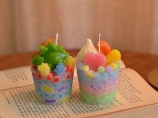 シーズンごとに選べるパーツが変わるスイーツキャンドル♪ 小さなお子様から大人の方までみんなで楽しめるキャンドルです。
