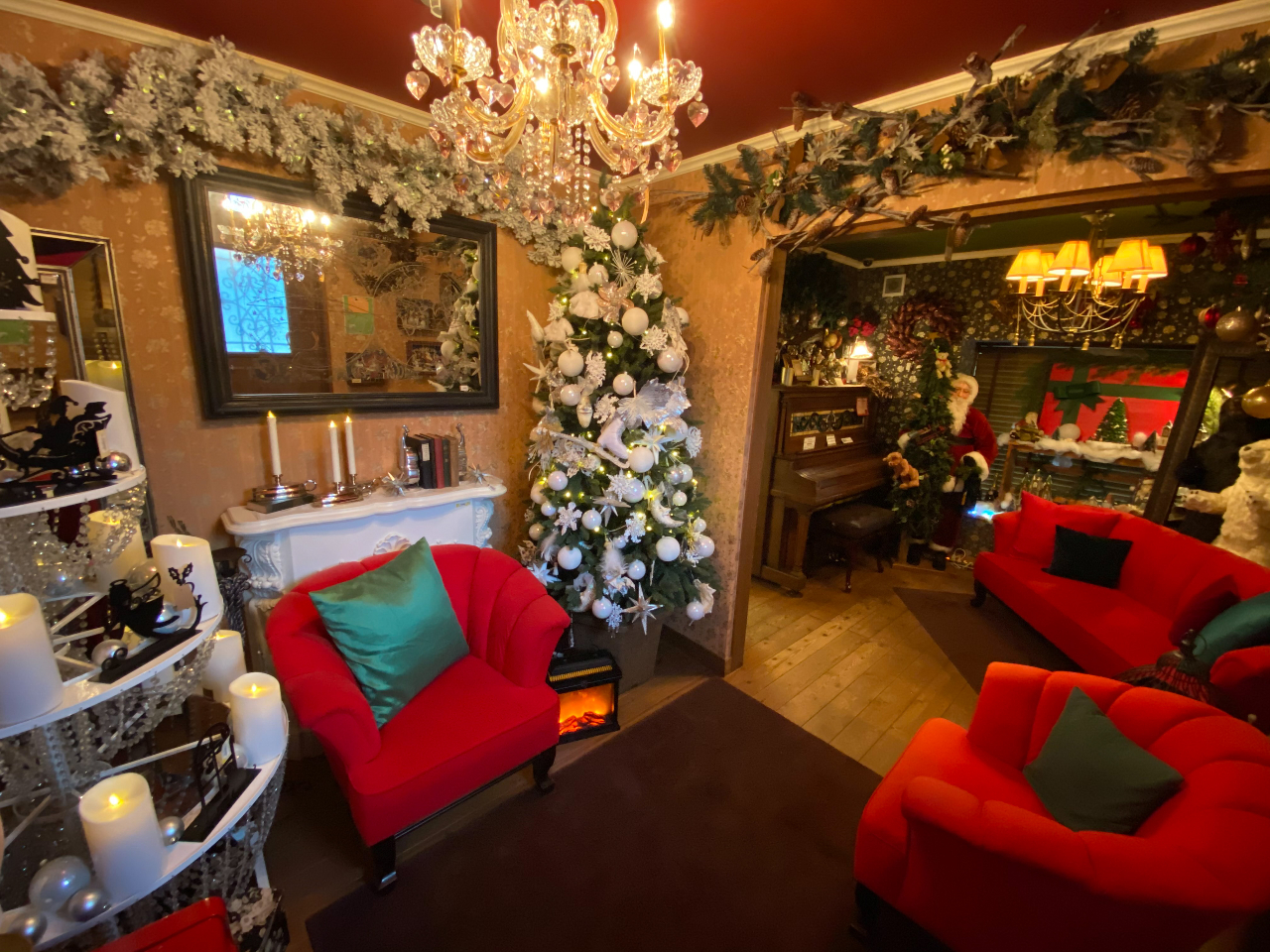 CANDLEHOUSE ChouChou�ɕ��݂���Ă���̂��A�P�N���N���X�}�X�̋C���ɂȂ��uXmas town�v��