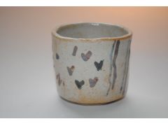 ちょっとした絵付けでもこんなにすてきな湯呑になりました。