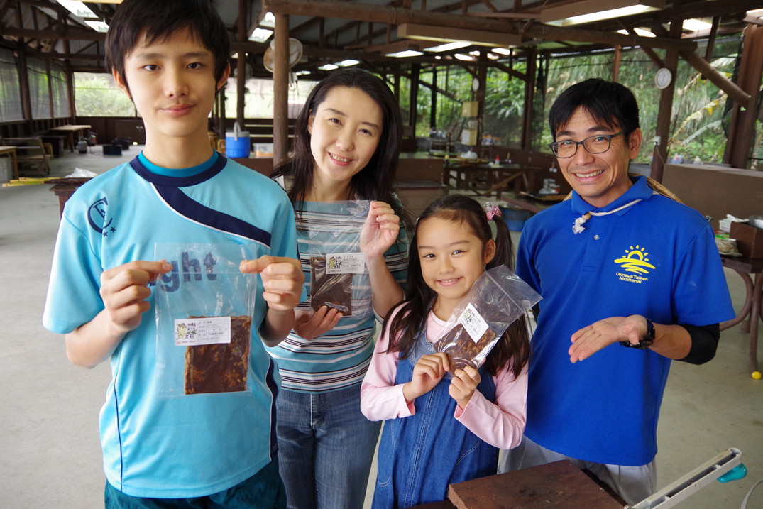 �ł��オ�����������p�b�N�ɋl�߂ċL�O�̃��x����\��ƁA����Ȃ�ł͂̍����̂��݂₰�̂ł�������ł��I