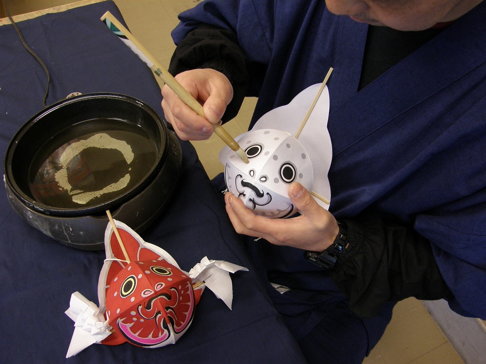 【青森・民芸品】<金魚ねぷた>絵付体験