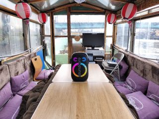 船内ではBluetoothパーティースピーカーで好きな音楽を迫力ある音響で楽しめます!