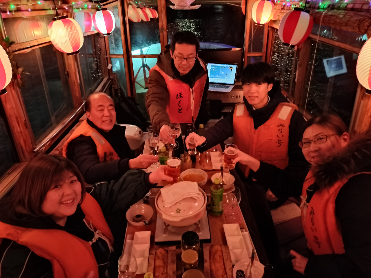 ̂`D݂炢ŁuiVij`[Y`RtHfvvƁunFEMƒhv킦܂IƎŃJp`CI