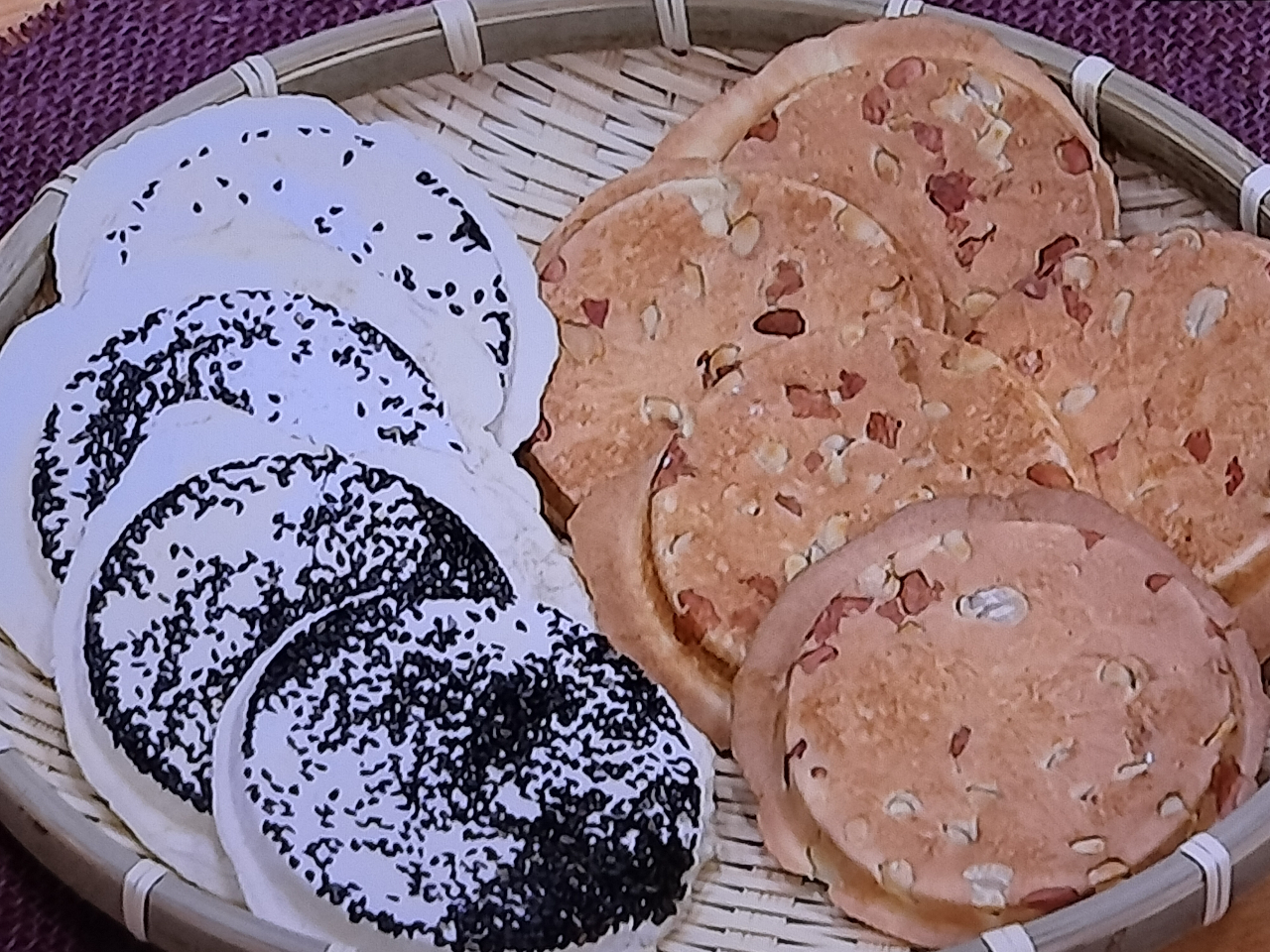 【最新!八戸せんべい手焼き体験付き&こたつ屋形船】みらい号体験観光デー・クルーズ...