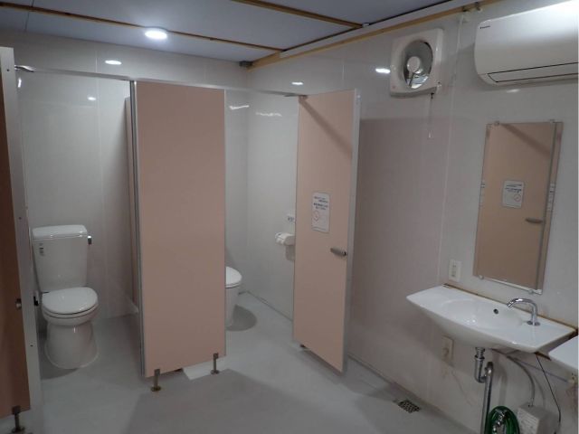 女性用トイレ