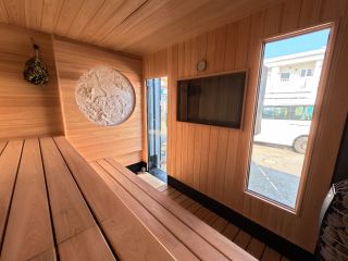 サウナ施設内観