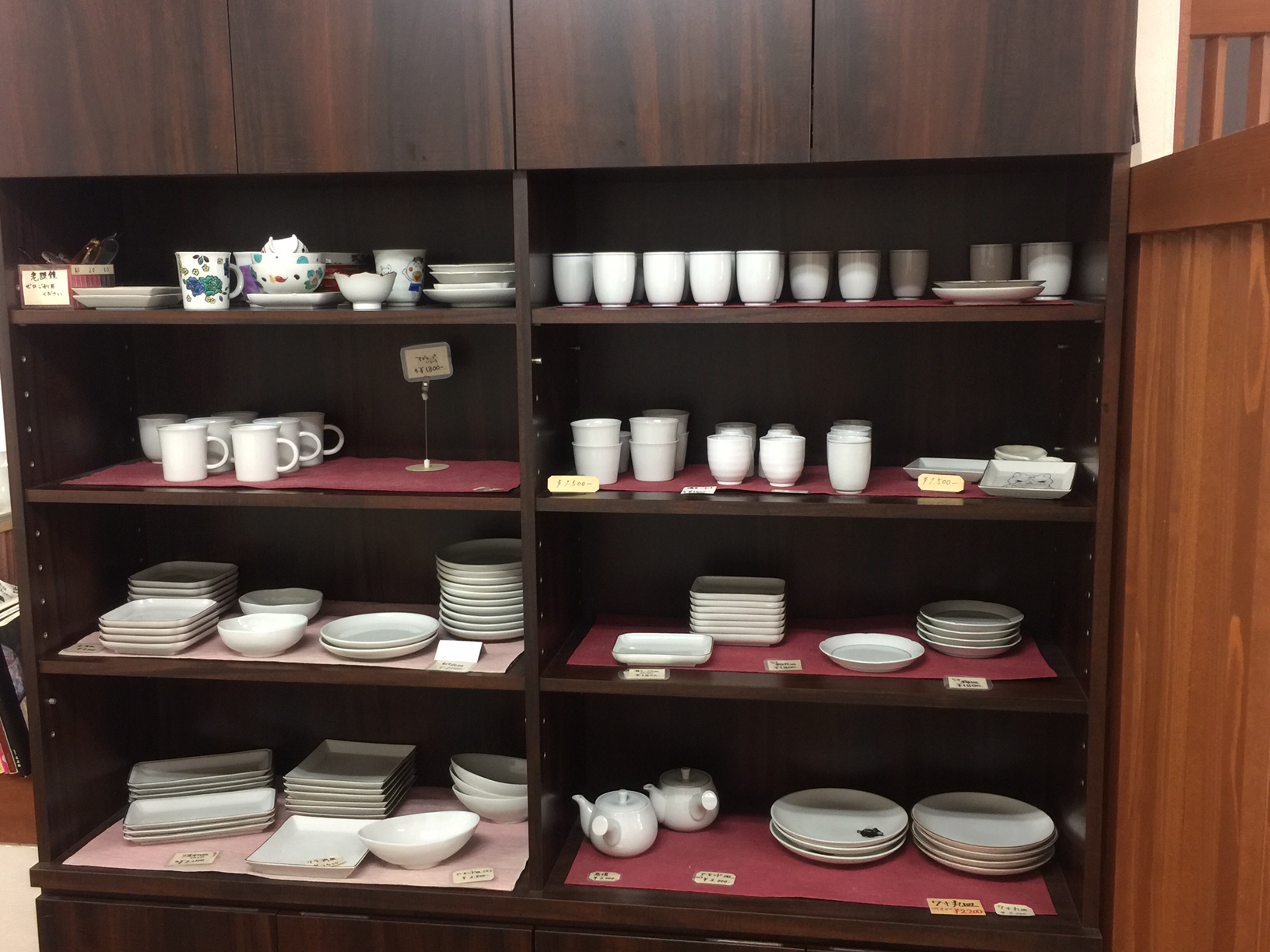 【女性グループにおすすめ!】世界で唯一の「マイ器」絵付け体験!所要時間:約1時間...