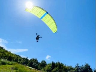 1人で飛びます。