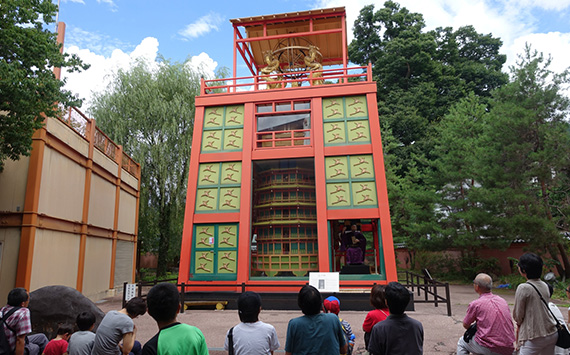 水運儀象台 機械式時計のルーツ、世界初の完全復元!!中国・北宋時代当時の首都開封に建設された、水駆動による大型の天文観測時計塔です。