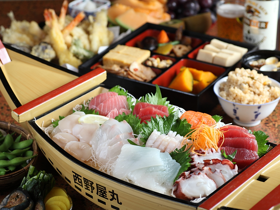 新鮮な食材を使ったボリュームたっぷりのお食事は味も量も◎!