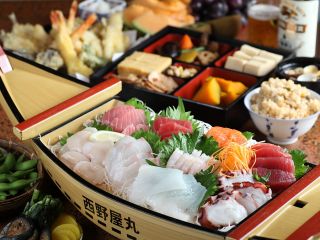 新鮮な食材を使ったボリュームたっぷりのお食事は味も量も◎!