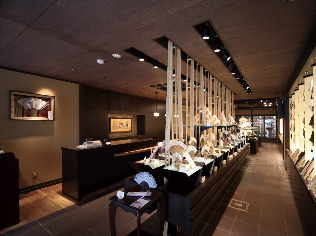 京扇子・絵付け体験】 世界に一つだけのオリジナル扇子作り/白竹堂