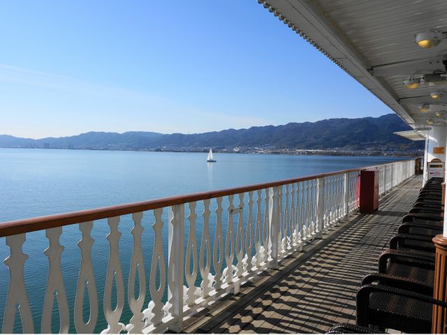 美しいびわ湖の景色に癒される、ゆったりとしたくつろぎの時間を 。。。