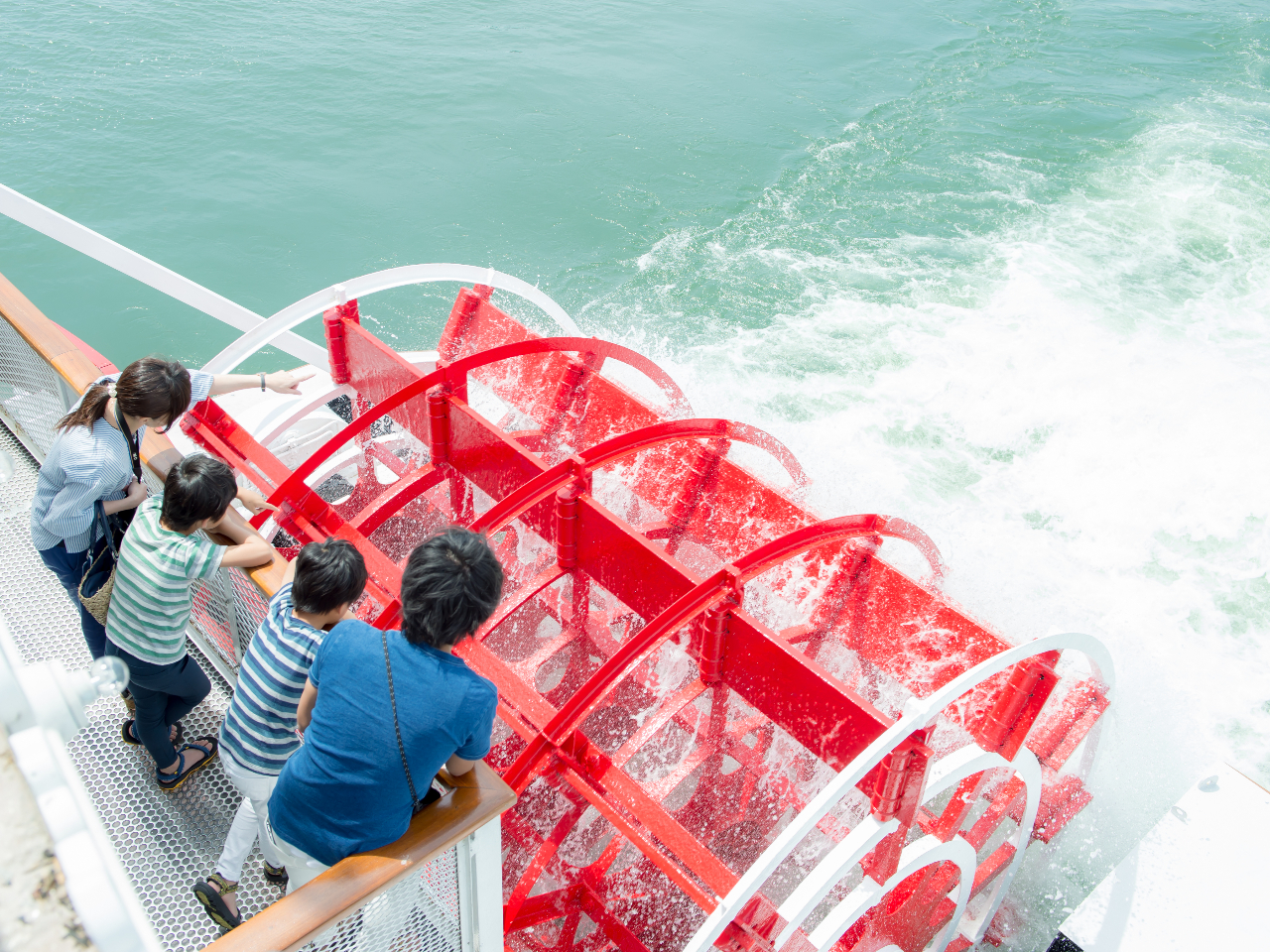 ~VK̖ڈIԂphBQephEH[ŃAԂĉ]lq܂B