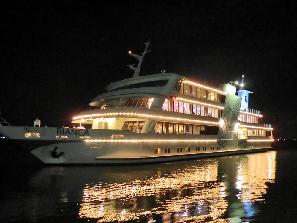 т΍ő勉̋qDrAJŗDȃNX}X߂܂񂩁B