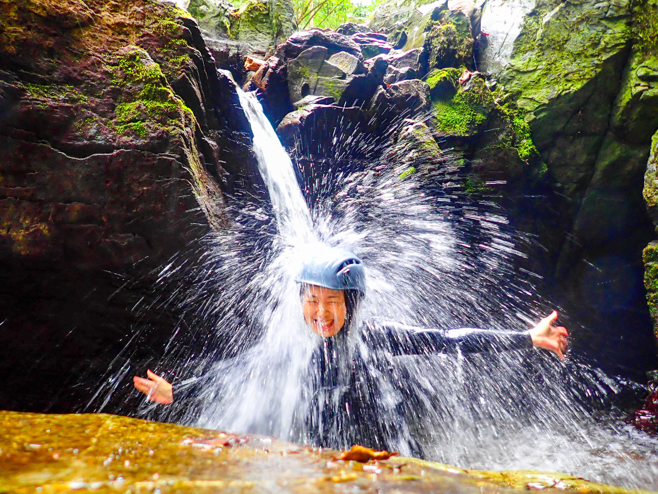 手付かずの自然で遊ぶ