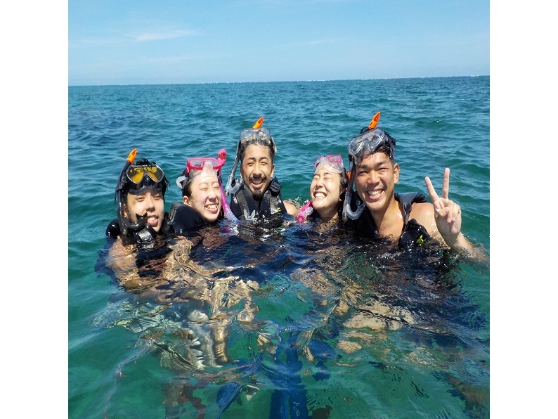 バナナボートで行く無人島シュノーケルツアー 浜比嘉島内ムルク浜ビーチ アクアラインマリンクラブ じゃらん遊び体験