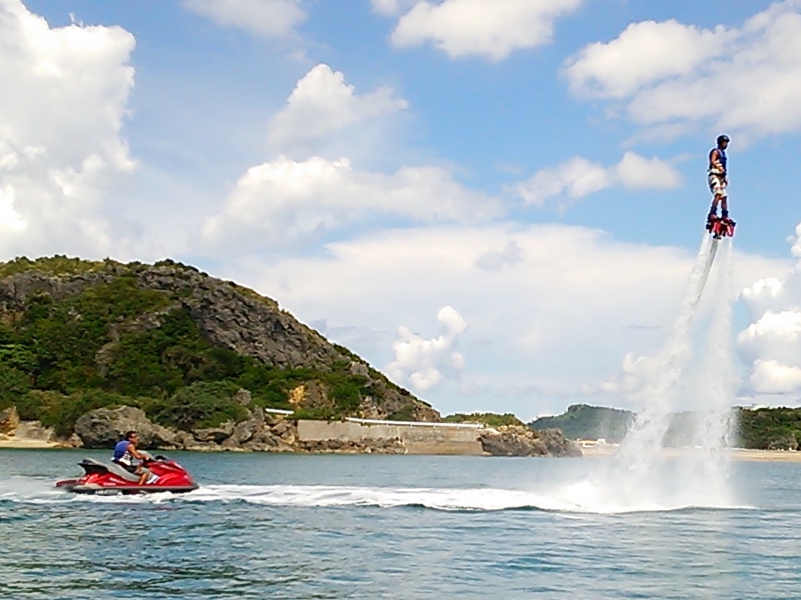 yFvztC{[hƃzo[{[hZbgɂȂn[hȃv