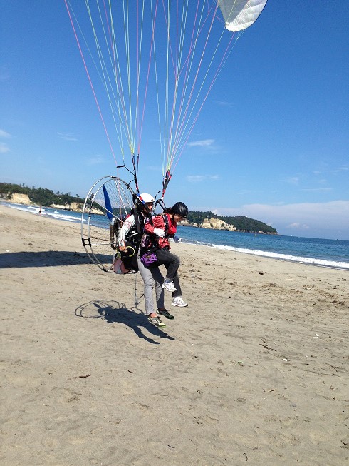 離陸も着陸も全部パイロットにおまかせ。ちょっと走るだけです。