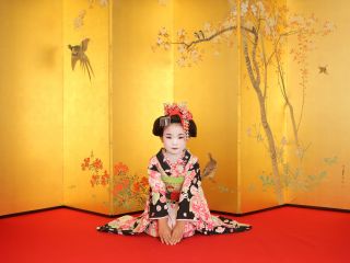 お子様も舞妓さんになれますよ!