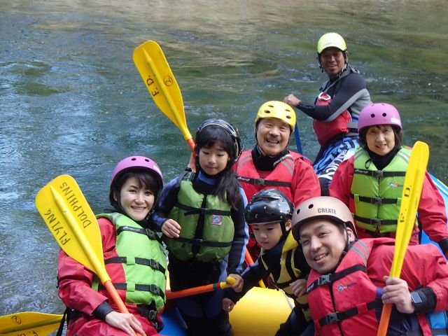 ファミリーラフティング★富良野でのラフティング体験★午前の部:9:00スタート:フライングドルフィンズアドベンチャーサービス