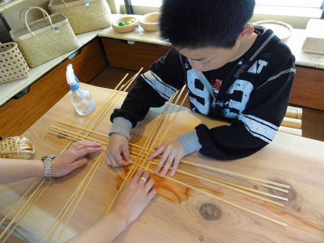 小学生の低学年よりOKです