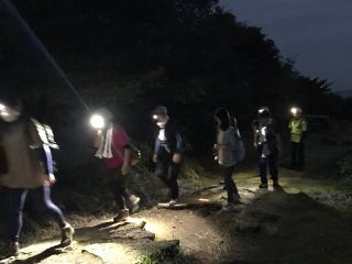 認定登山ガイドと行く 筑波山 フルムーンナイトハイク じゃらん限定 ヘッドランプ無料レンタルプラン 登山ガイドmountrek じゃらん遊び体験