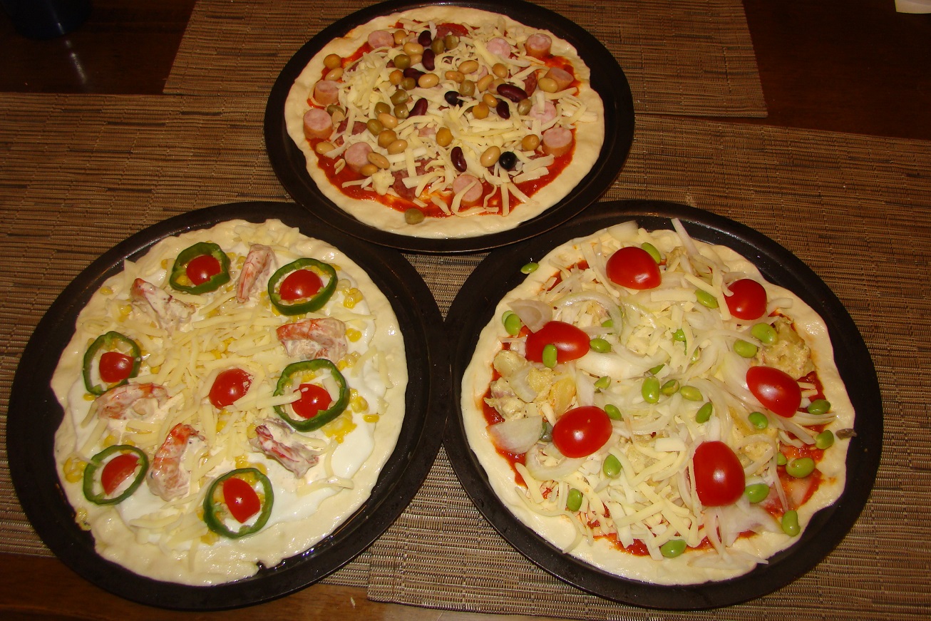 ファミリーやグループで楽しくピザ作り体験♪