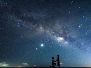 満天の星空の下で