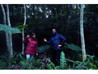 辺りが薄暗くなる頃、いよいよツアースタートです!