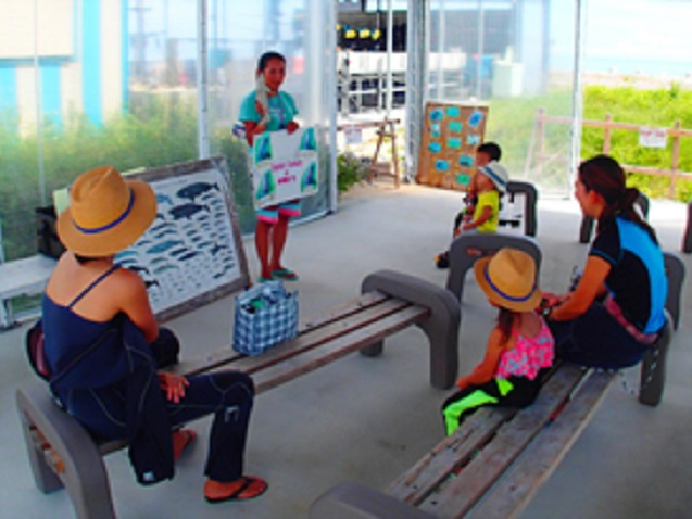 ふれ合いの前にお着換えとご説明がございます!