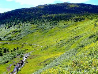 初級者コース 西吾妻山 秋の市民トレッキング 山の一足早い紅葉を楽しんでみませんか カップル ファミリーにおすすめ 天元台高原 じゃらん遊び体験 初級者コース 西吾妻山 秋の市民トレッキング 山の一足早い紅葉を楽しんでみませんか カップル ファミリーにおすすめ 天元台高原 じゃらん遊び体験