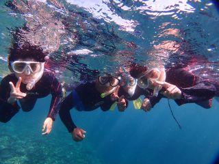 透明度の高い海で泳ぎましょう♪