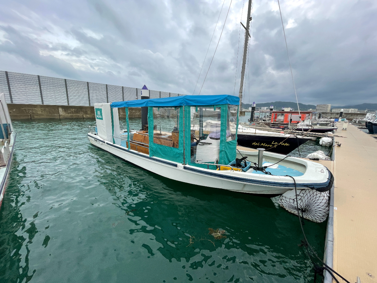 ����g�C���E�������e���g�E�O���[�v���Ƃ̉ו����ꊮ���̉��K�{�[�g�B15�����̑D��8���܂łɗ}���]�T�������ĉ^�q���܂��B