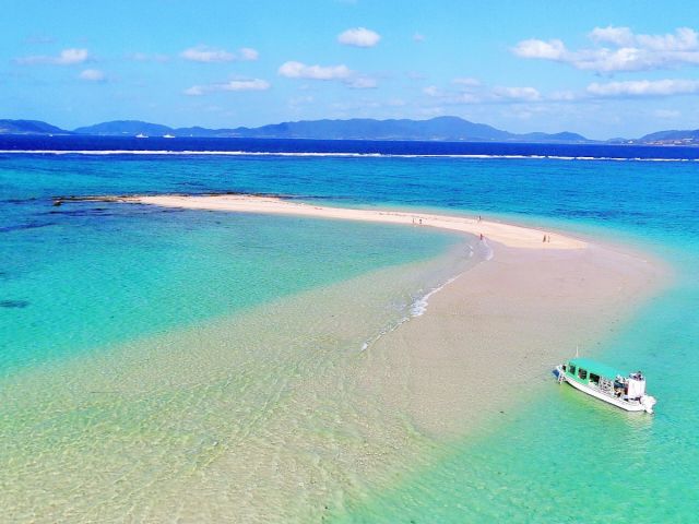 石垣島から約30分映え抜群のロケーションが広がる幻の島