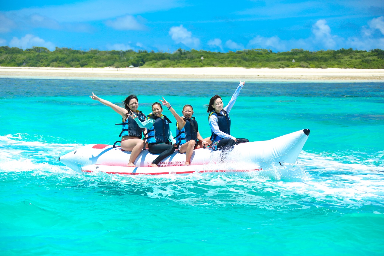 定番バナナボートはやっぱり楽しい!