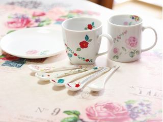 体験例 マグカップ1つ お皿1つ スプーン5本 15pタイル 等