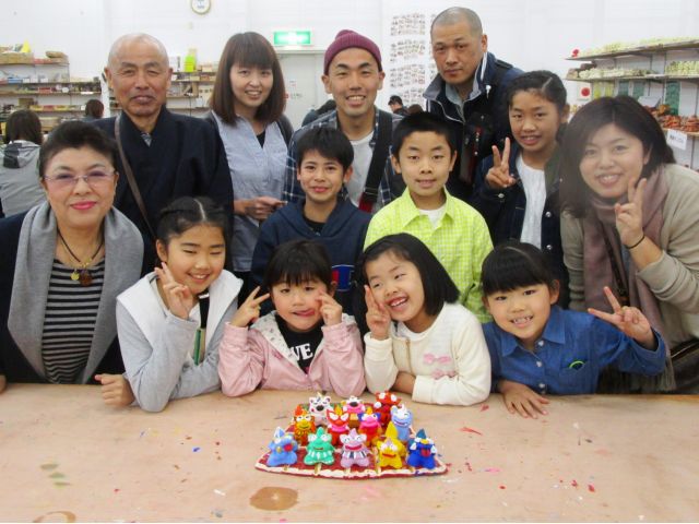 お子さまからご年配の方まで、みんなで楽しく作れます!