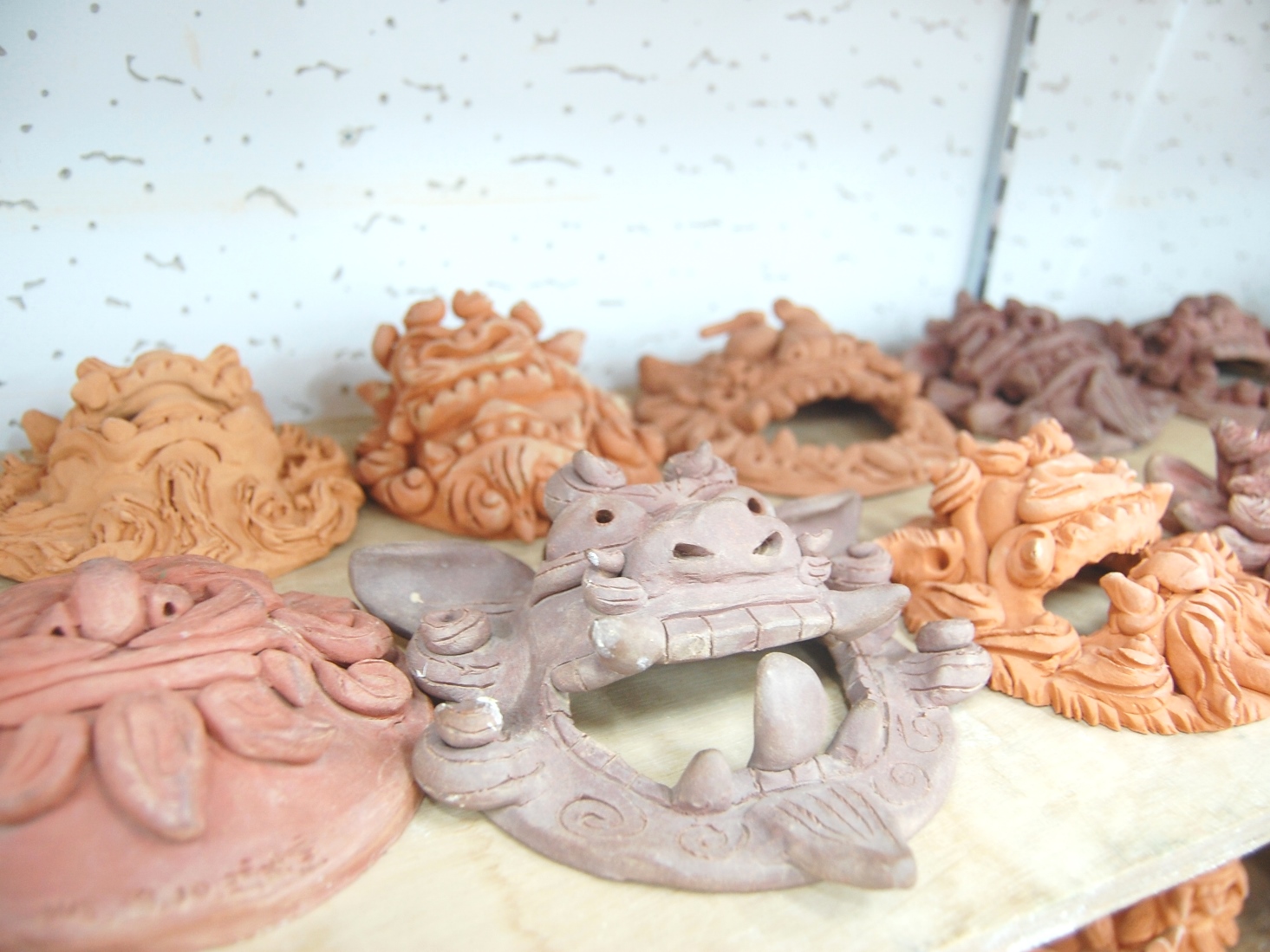 壁掛け用に面シーサーも作れます♪