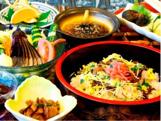 夏向きのさっぱりしたお食事です。