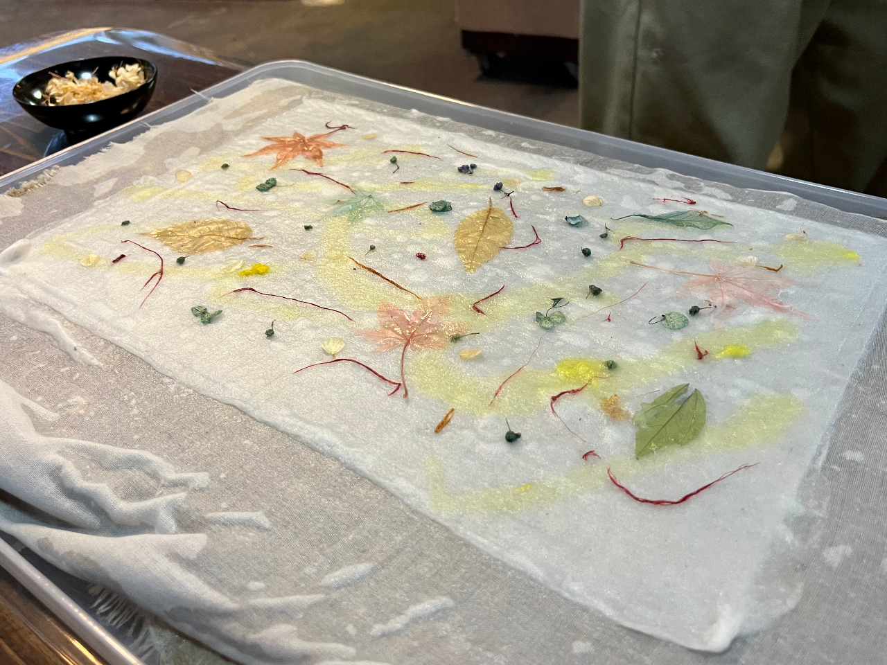 ランチョンマットなどに使用できるサイズで作りごたえのある体験です。