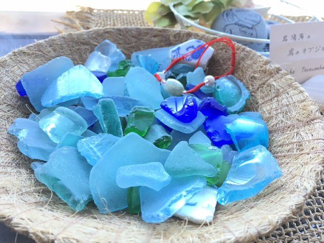 シーグラス〜自然の海の力で角がとれ丸くなったガラスたち