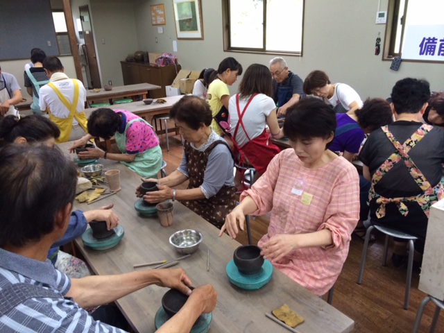 団体予約も受け付けます。大型バスもおkです。一回で60人くらいまで入ります