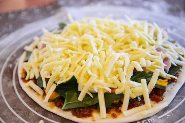 【馬瀬☆自然体験】地元野菜たっぷりピザづくり♪